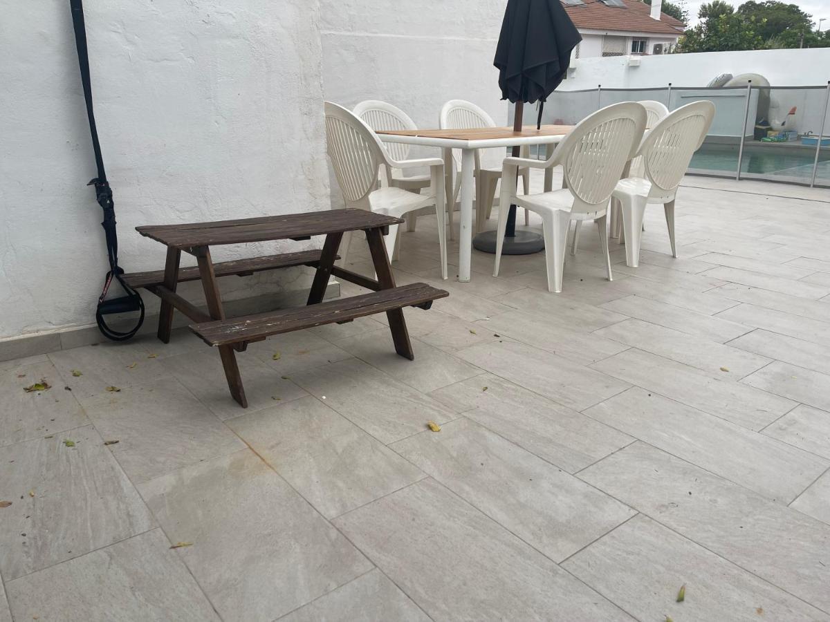 Mediterranean House - Habitaciones Privadas En Casa Compartida Mairena del Aljarafe Kültér fotó