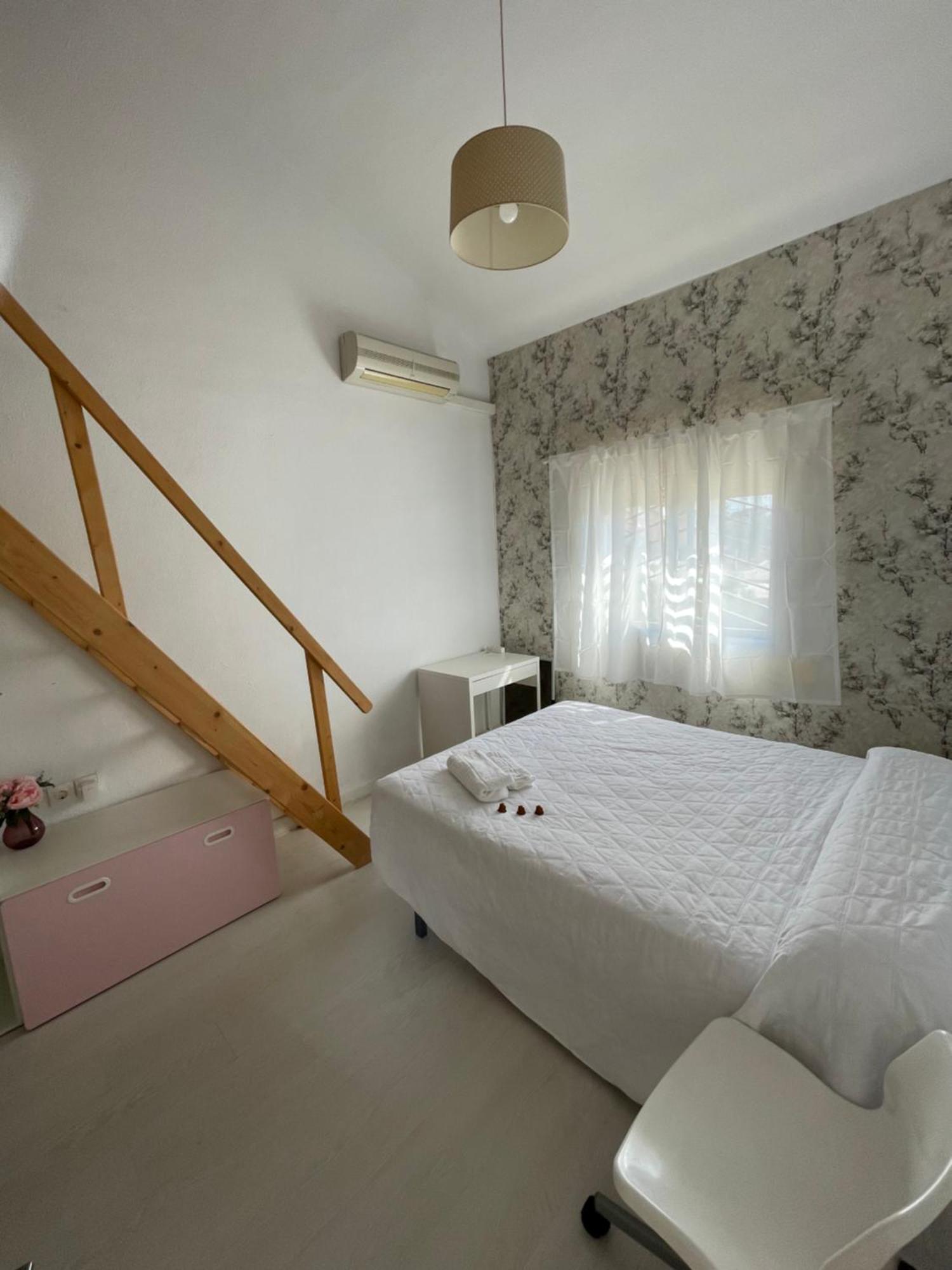 Mediterranean House - Habitaciones Privadas En Casa Compartida Mairena del Aljarafe Kültér fotó