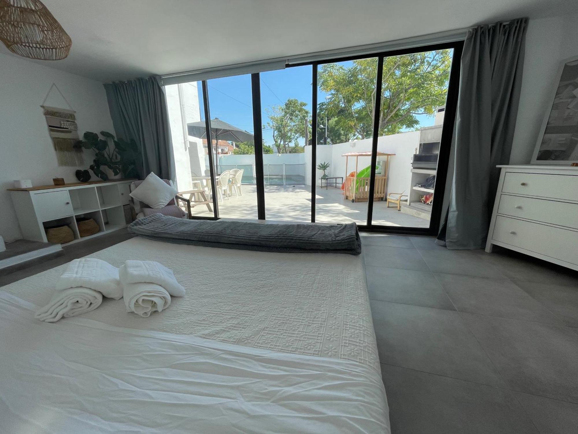 Mediterranean House - Habitaciones Privadas En Casa Compartida Mairena del Aljarafe Kültér fotó
