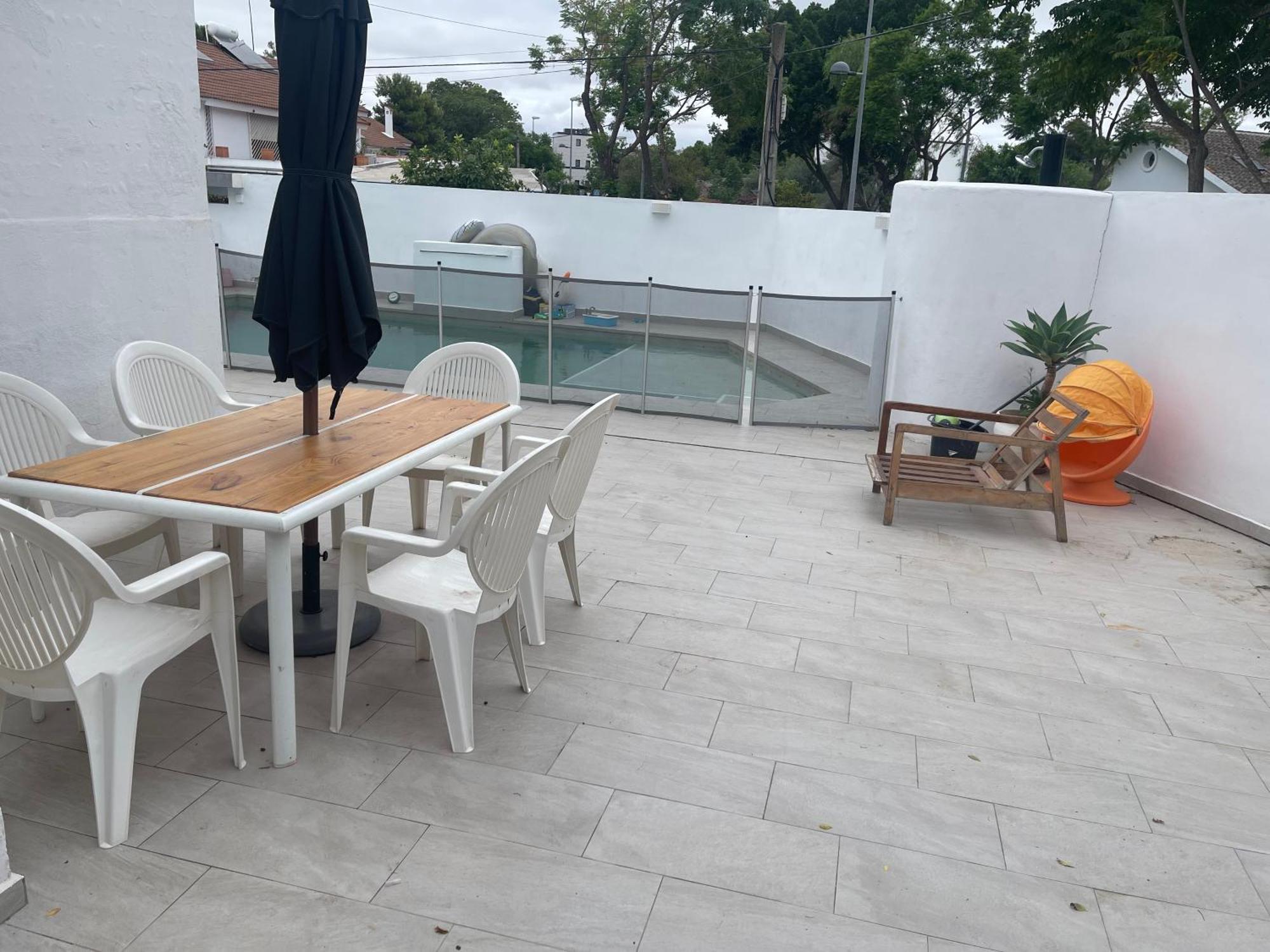 Mediterranean House - Habitaciones Privadas En Casa Compartida Mairena del Aljarafe Kültér fotó