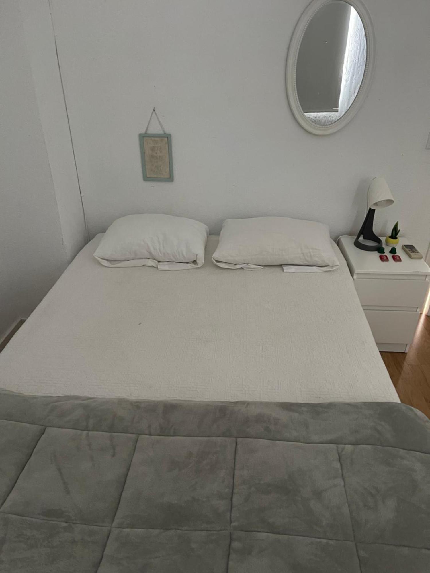 Mediterranean House - Habitaciones Privadas En Casa Compartida Mairena del Aljarafe Kültér fotó